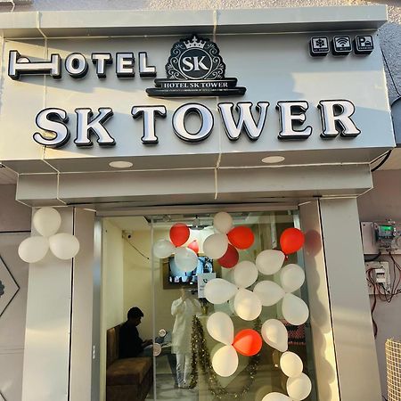 Hotel Sk Tower Ujjain Esterno foto